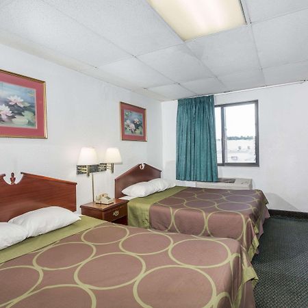 Super 8 By Wyndham Pompano Beach Εξωτερικό φωτογραφία